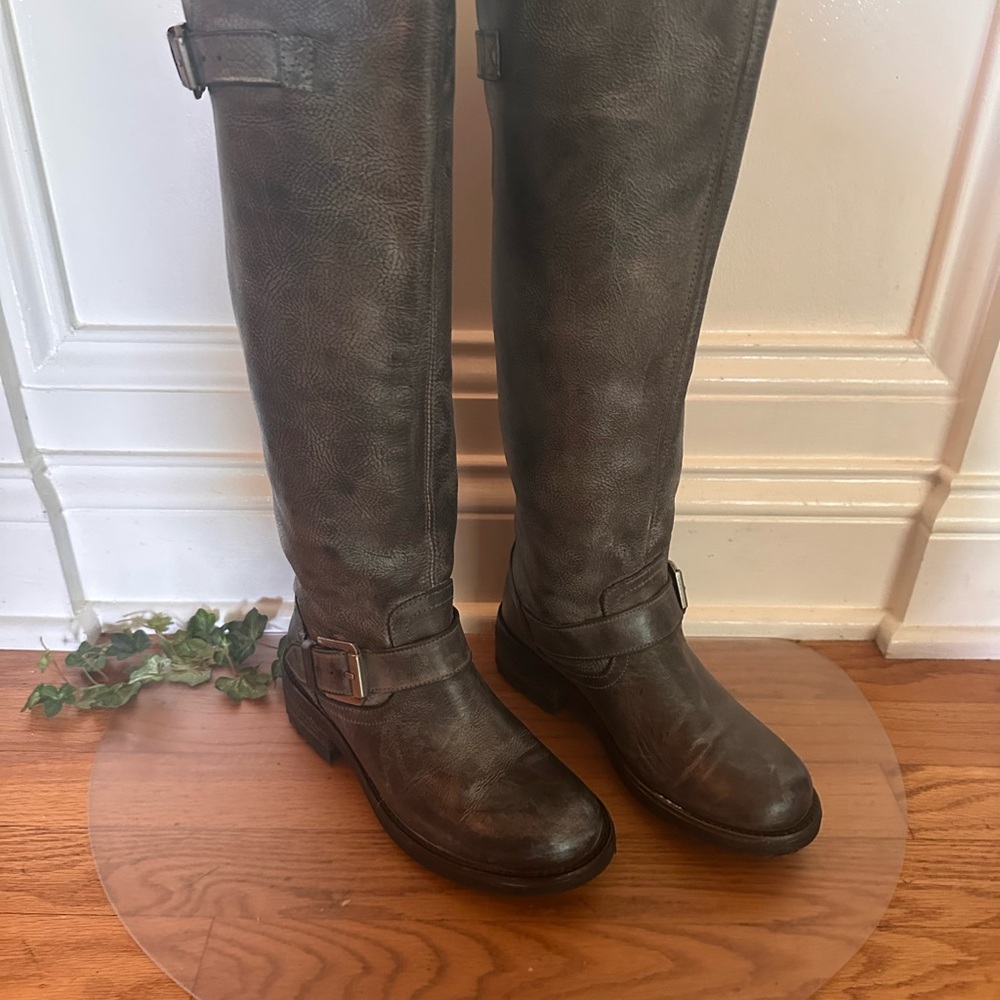 FREEBIRD BY STEVEN Stylish tall distressed Black CONTRA TALL Boots
